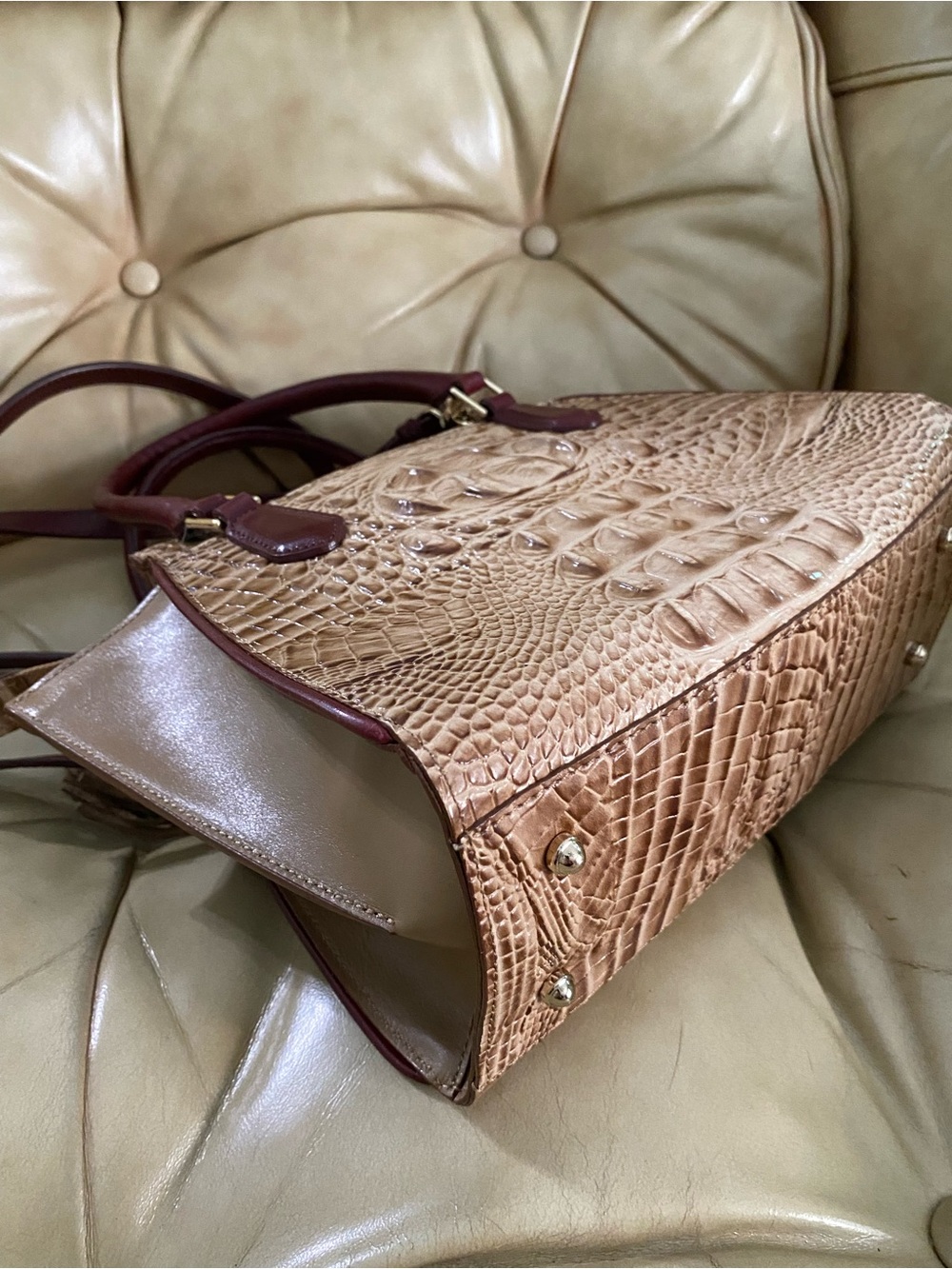 LKNW Brahmin Mini Priscilla Satchel Crossbody Tassel Charm Melbourne Wine/Beige - Picture 7 of 16